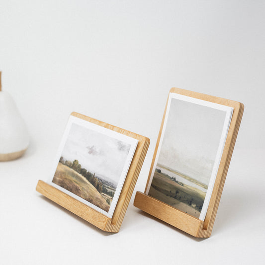 Tabletop Easel